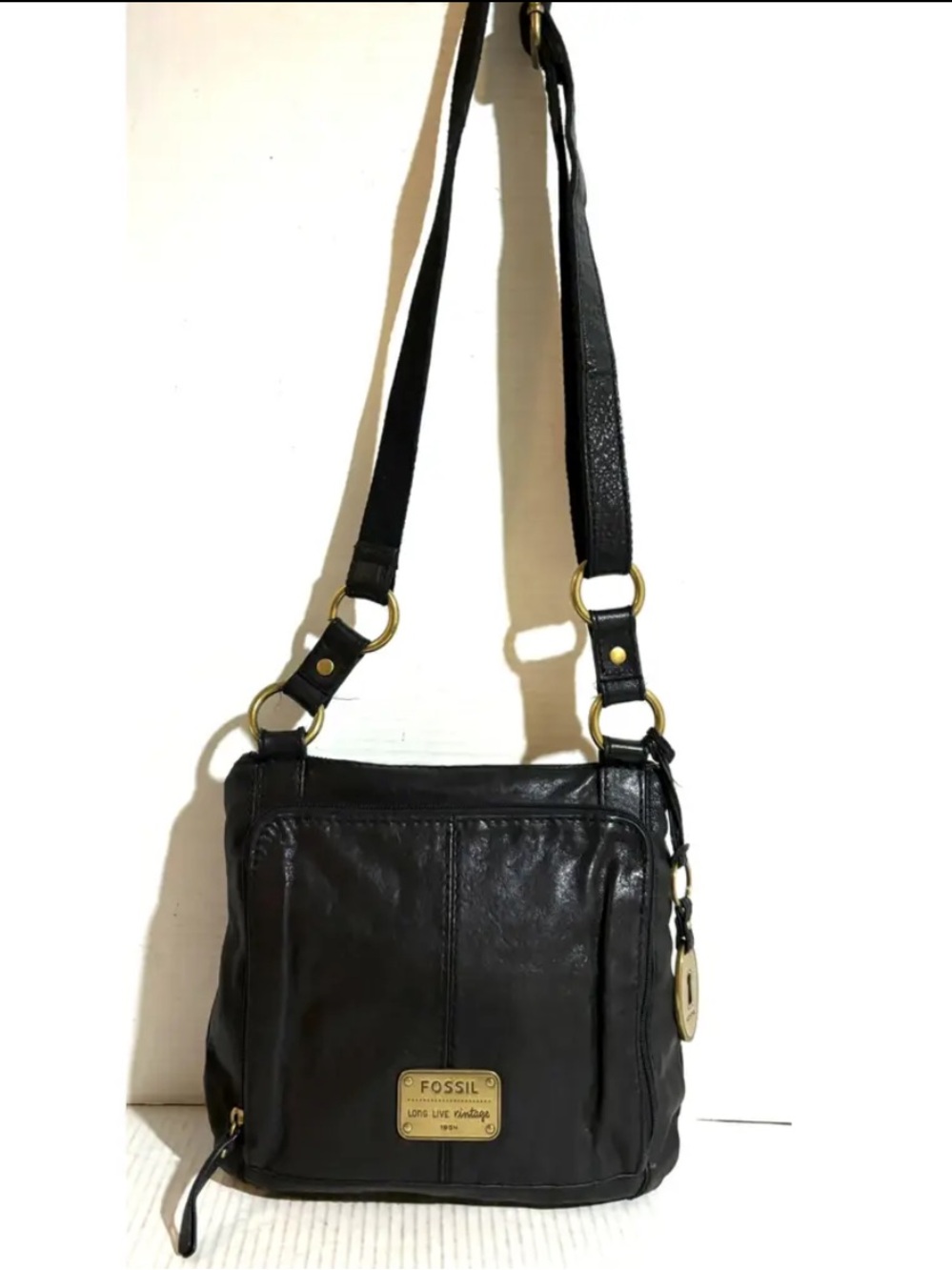 Fossil Vintage Black Leather Crossbody Shoulder Bag with Brass Hardware ZB4520